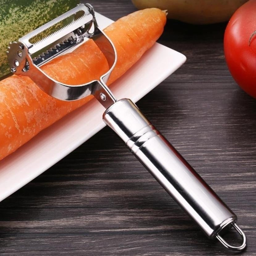 Dual purpose veggie peeler